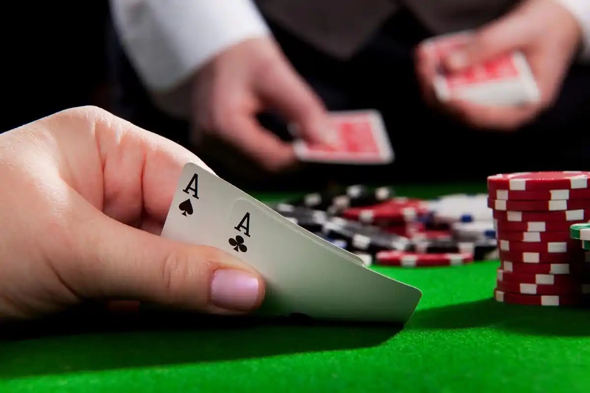 Antarmuka aplikasi baby slot menampilkan pemilihan meja baccarat